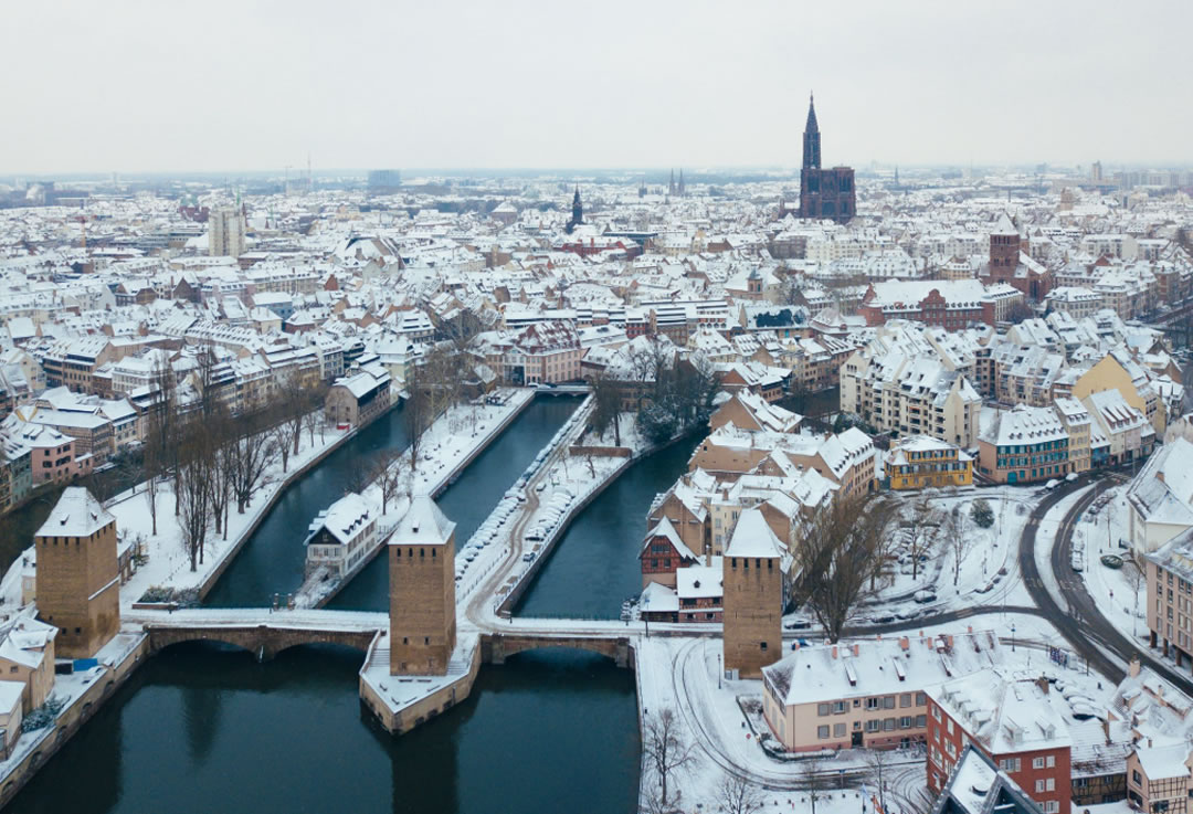 Los 10 Mejores Destinos de Europa para Viajar en Invierno (Nieve y Mercados)